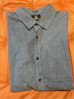 Volcom Men's Heathered Blue Casual Button-Down Shirt